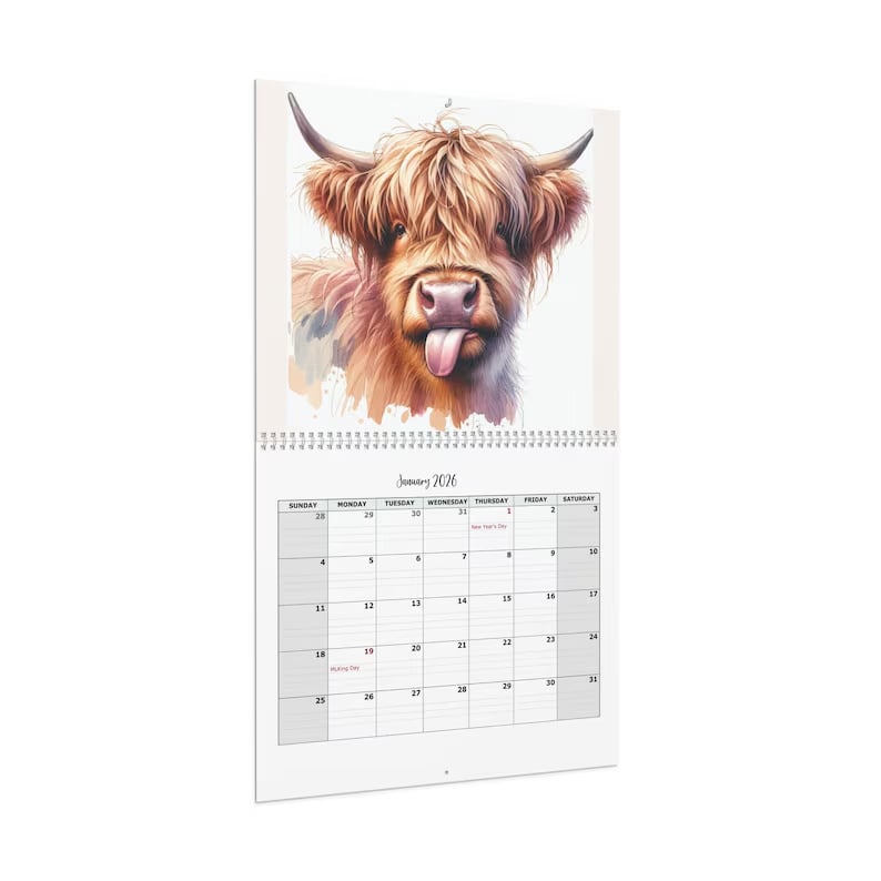 🐮Highland Cow Kalender 2026 – Rustikk gårdsveggkunst og månedlig planlegger