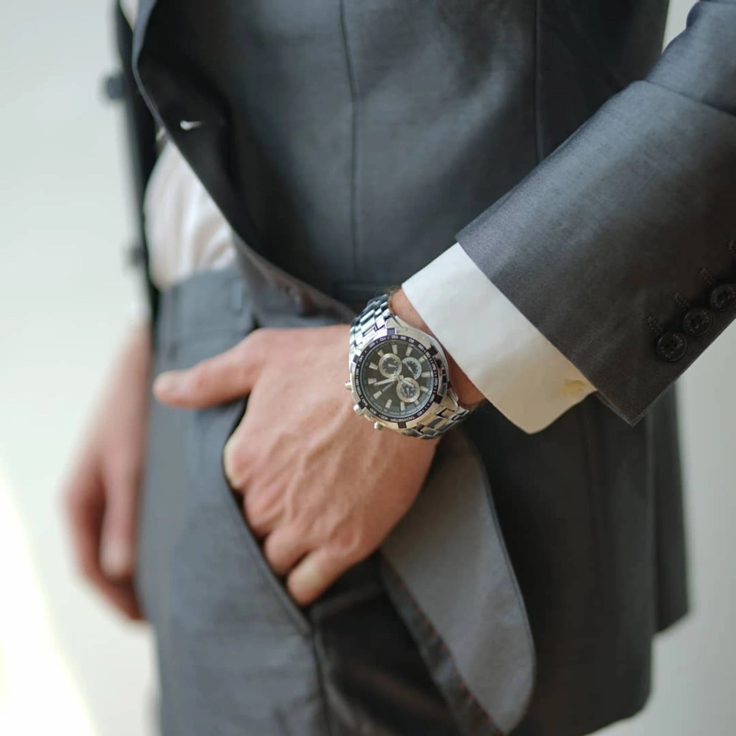 Vanntett kvartsklokke for menn