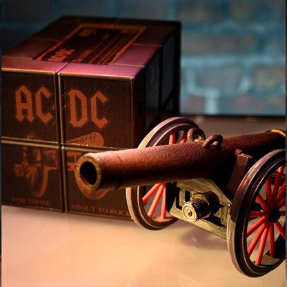 AC/DC-kanonstatue for de som vil rocke