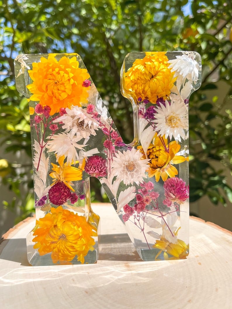 🌸Nattlampe med blomster i harpiks