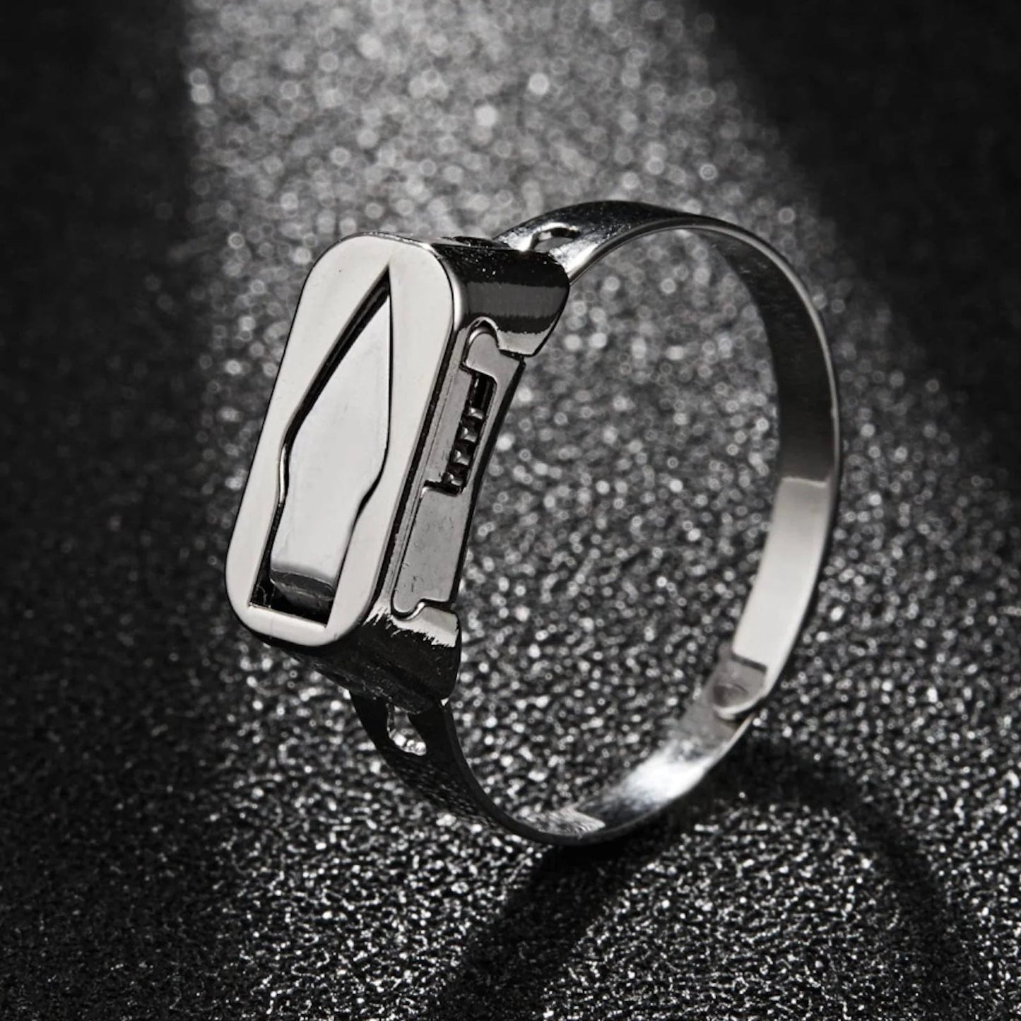 💍Selvforsvarsringkniv av metall
