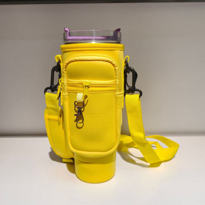 Justerbar skulderveske med termokoppholder for 40 oz