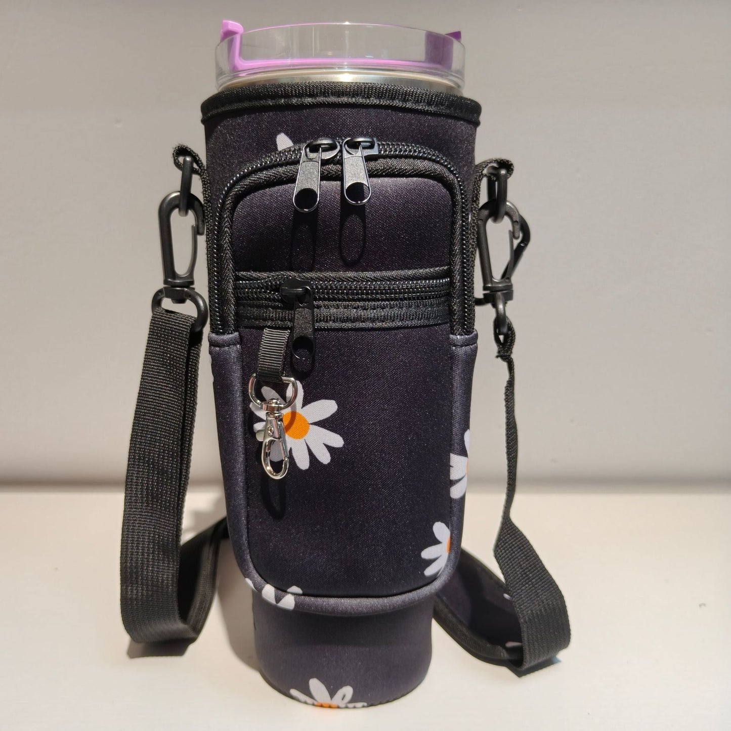 Justerbar skulderveske med termokoppholder for 40 oz